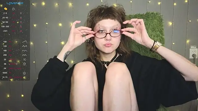 Snapshot of kortny_yo chatting on 03-13-25, 08:54 kortny yo online show from 03-13-25, 08:54