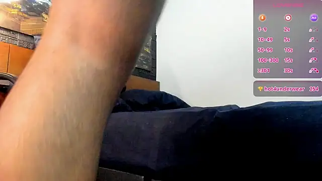 Snapshot of thomas_santtos1 chatting on 03-08-25, 01:28 thomas santtos1 online show from 03-08-25, 01:28