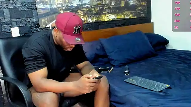 Snapshot of thomas_santtos1 chatting on 02-28-25, 02:53 thomas santtos1 online show from 02-28-25, 02:53
