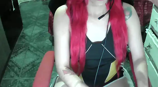 ManuEscarlate13 online show from 01-04-25, 05:27