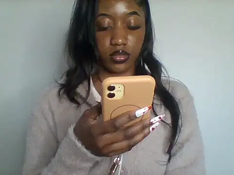 Queeen model online show from 07-06-26, 08:55