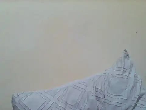 Queeen model online show from 09-09-25, 09:46