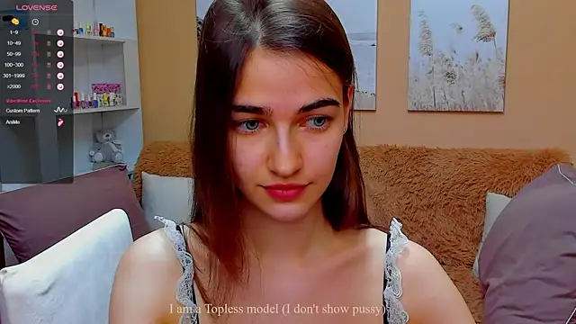 Snapshot of AstoriyaNight chatting on 03-22-25, 02:03 AstoriyaNight online show from 03-22-25, 02:03