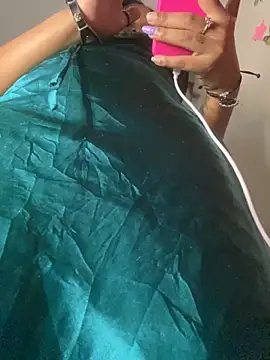 Cherrytowild online show from 11-11-25, 09:37