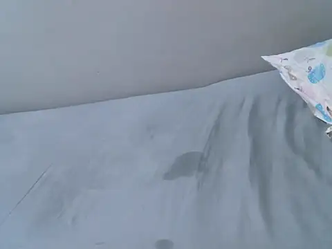 femaqueen online show from 04-04-26, 07:37