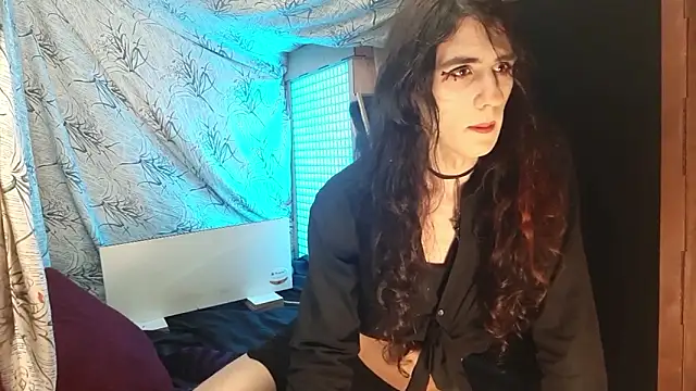 DiiVampy online show from 12-14-25, 09:31