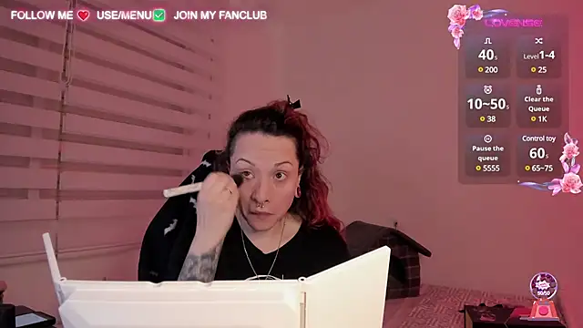 Snapshot of Domina_Deivis chatting on 02-24-25, 06:05 Domina Deivis online show from 02-24-25, 06:05