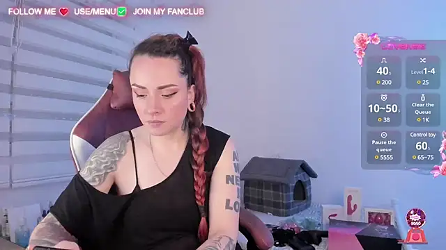 Snapshot of Domina_Deivis chatting on 03-04-25, 06:47 Domina Deivis online show from 03-04-25, 06:47