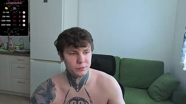 Snapshot of Lechery_boy chatting on 06-19-26, 11:05 Lechery boy online show from 06-19-26, 11:05