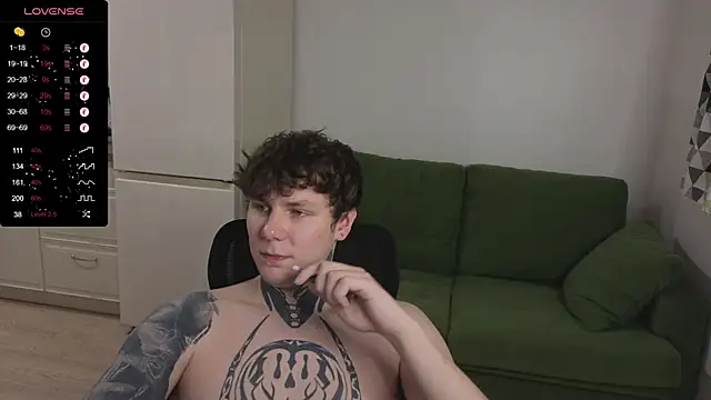 Snapshot of Lechery_boy chatting on 06-21-26, 07:19 Lechery boy online show from 06-21-26, 07:19