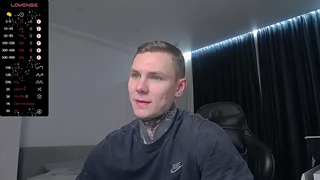 Snapshot of Lechery_boy chatting on 03-01-25, 04:54 Lechery boy online show from 03-01-25, 04:54