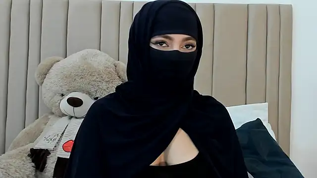 izadii online show from 12-15-25, 06:47