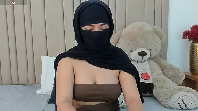 izadii online show from 04-14-26, 06:46