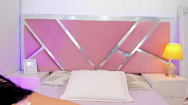 NinnaVous online show from 02-25-26, 12:38