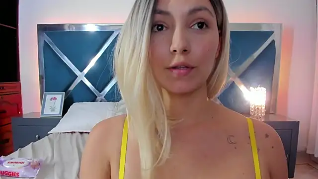 Snapshot of NinnaVous chatting on 01-30-25, 11:34 NinnaVous online show from 01-30-25, 11:34