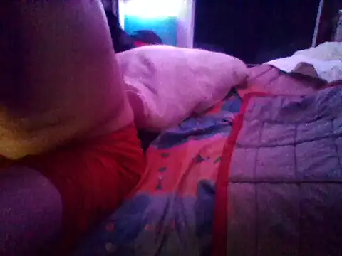 Snapshot of Bigheadxxx1 chatting on 04-12-26, 02:37 Bigheadxxx1 online show from 04-12-26, 02:37
