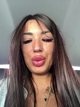 RuslanaXX online show from 03-25-26, 04:12