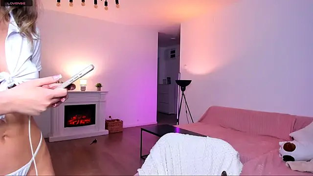 AnysaSmith online show from 02-20-26, 09:17