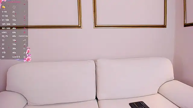 lexiethompson  online show from 02-09-26, 12:14