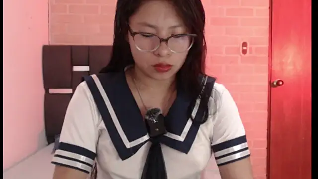 Alizon95 online show from 04-15-26, 01:22