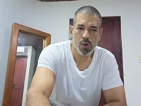 Snapshot of jackbigcock11 chatting on 02-14-26, 04:02 jackbigcock11 online show from 02-14-26, 04:02