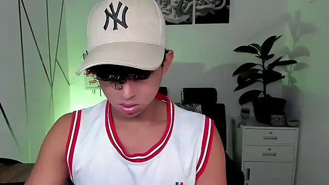 Noah Smith04 online show from 11-11-25, 01:17