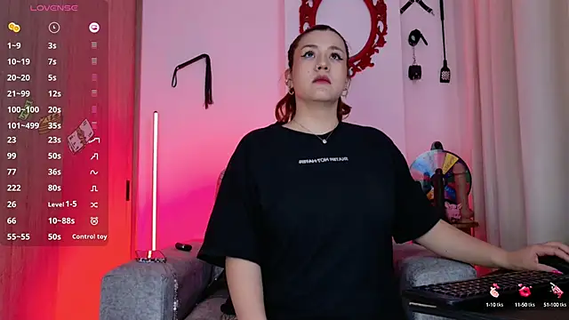 Snapshot of Diosa_Alexandraa chatting on 10-15-25, 07:11 Diosa Alexandraa online show from 10-15-25, 07:11