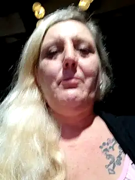 BecciDeluxe online show from 06-09-26, 10:00