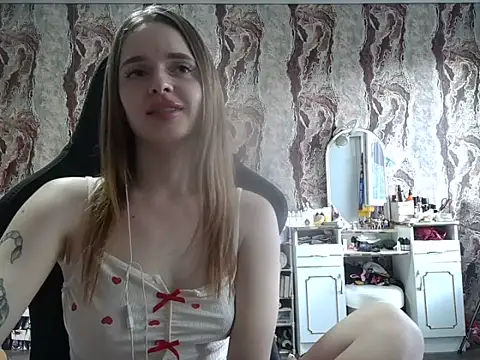 Snapshot of samanta55555 chatting on 06-19-26, 09:04 samanta55555 online show from 06-19-26, 09:04
