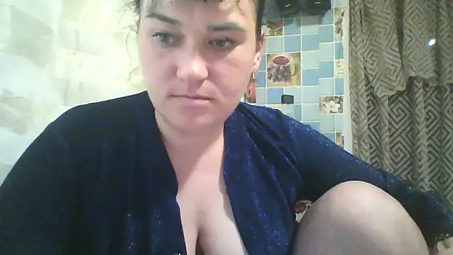 HollyLaBerry online show from 05-25-26, 06:23