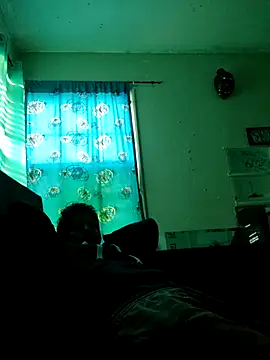 Snapshot of LongDickZee562 chatting on 01-04-25, 04:22 LongDickZee562 online show from 01-04-25, 04:22