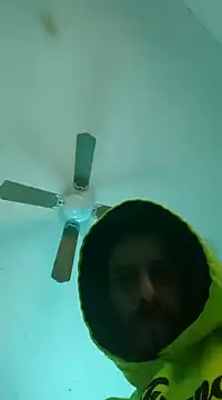 Snapshot of LongDickZee562 chatting on 12-28-24, 05:14 LongDickZee562 online show from 12-28-24, 05:14