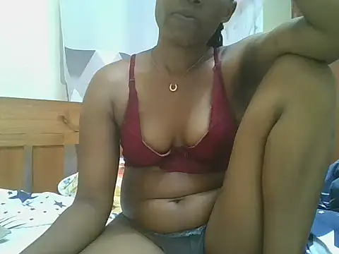 Sweetchoco5 online show from 09-20-25, 04:23