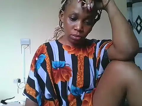 Snapshot of Sweetchoco5 chatting on 04-24-26, 12:18 Sweetchoco5 online show from 04-24-26, 12:18