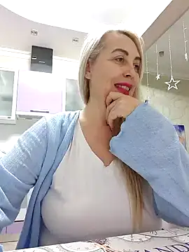 HotJanet online show from 02-19-25, 03:27