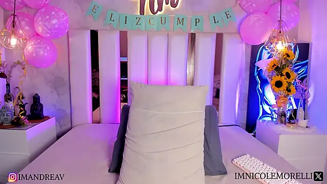 Nicolemorelli2 online show from 03-04-25, 03:59