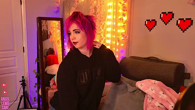 Angel-Lewd-Cake online show from 11-01-25, 07:35