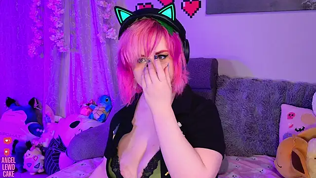 Angel-Lewd-Cake online show from 06-01-26, 02:23