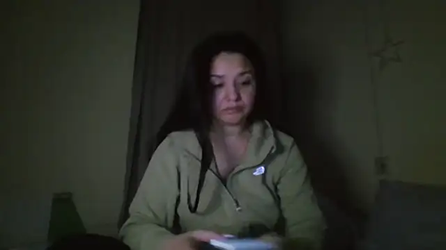 Linusya online show from 02-06-26, 04:47