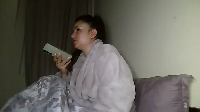 Linusya online show from 11-06-25, 05:06