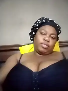 MATUREBUSSTY online show from 10-17-25, 05:22