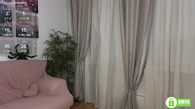 Charlotte wow online show from 11-21-25, 10:09