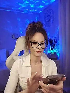 Snapshot of Luna_Kitanna chatting on 07-07-26, 09:29 Luna Kitanna online show from 07-07-26, 09:29