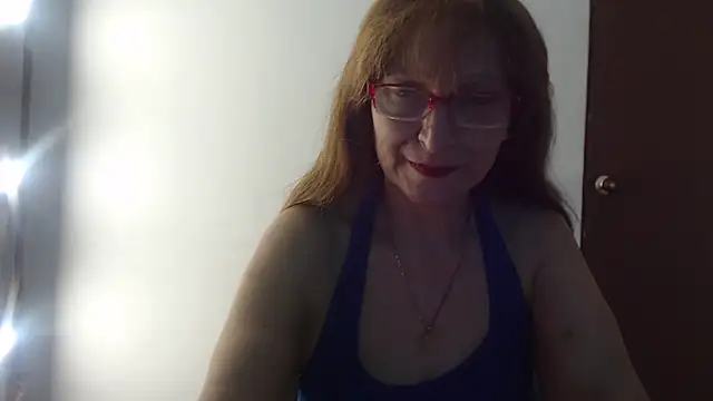 Lilly macflyy online show from 11-14-25, 05:16