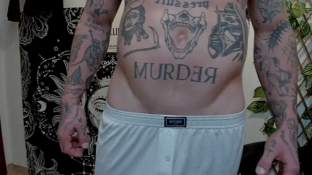 Snapshot of layneinchains chatting on 02-27-25, 07:15 layneinchains online show from 02-27-25, 07:15