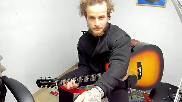 Snapshot of layneinchains chatting on 12-22-25, 09:59 layneinchains online show from 12-22-25, 09:59