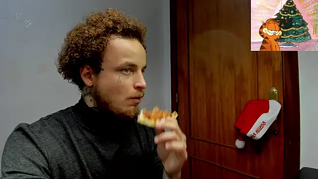 Snapshot of layneinchains chatting on 11-30-25, 09:21 layneinchains online show from 11-30-25, 09:21