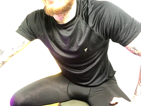 Snapshot of layneinchains chatting on 11-05-25, 09:12 layneinchains online show from 11-05-25, 09:12