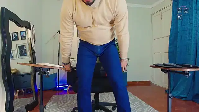 Snapshot of HenryBenso chatting on 05-20-26, 01:41 HenryBenso online show from 05-20-26, 01:41