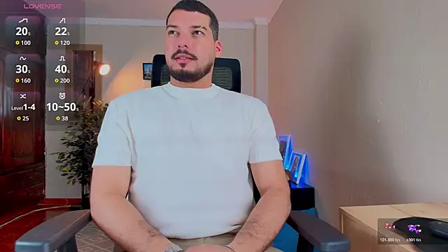 Snapshot of HenryBenso chatting on 07-15-26, 07:32 HenryBenso online show from 07-15-26, 07:32